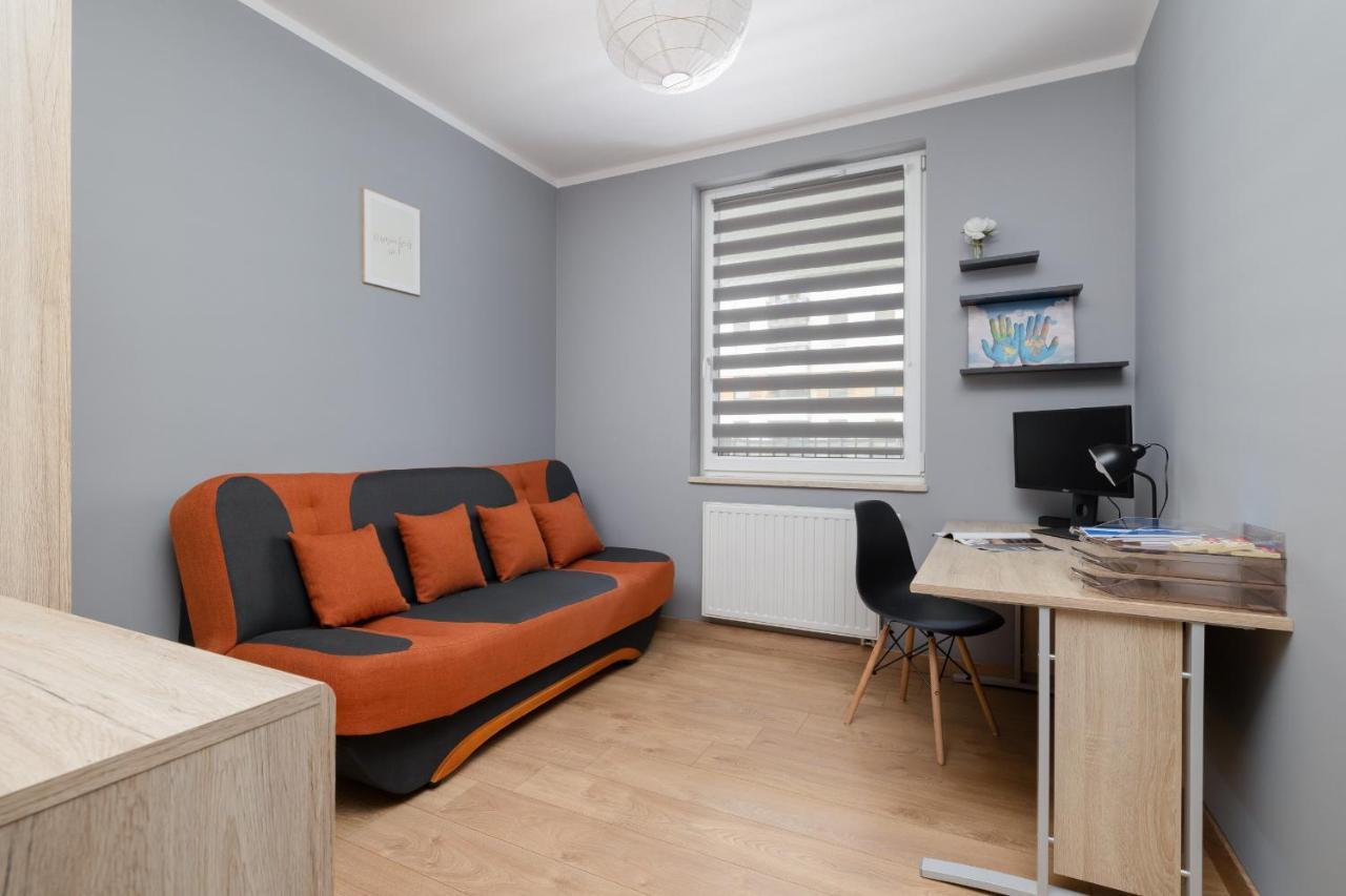 Osiedle Avia Family In With Balcony By Renters * Krakau